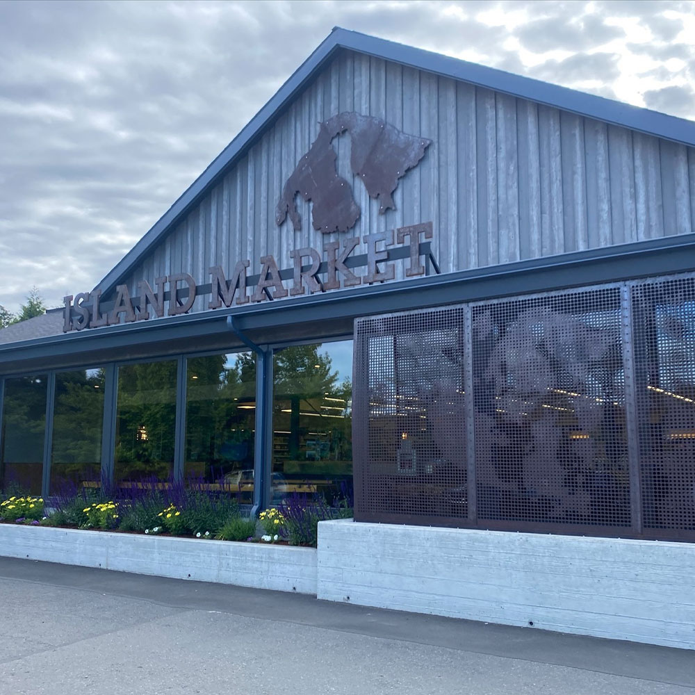 outdoor view of Orcas Island Market